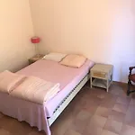 Beautiful Room In Aix Center