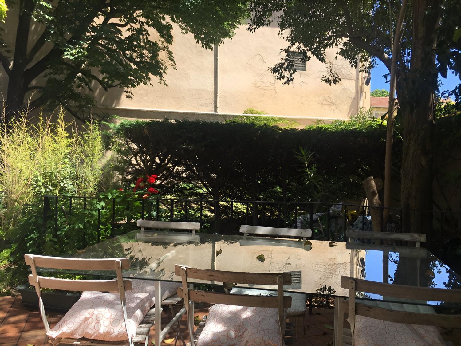Beautiful In Aix Center Couette-café *